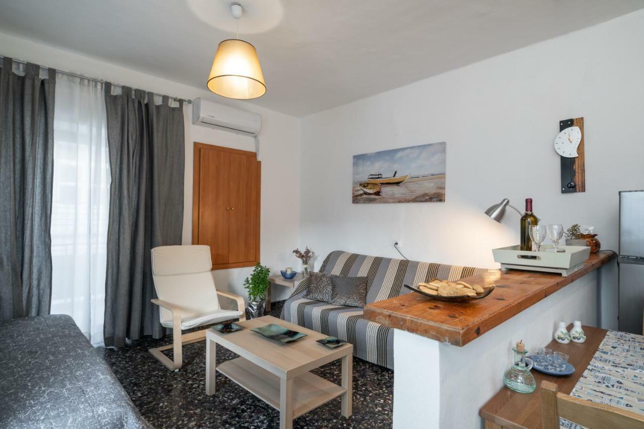 The Junction Appartment アギア・ガリニ エクステリア 写真